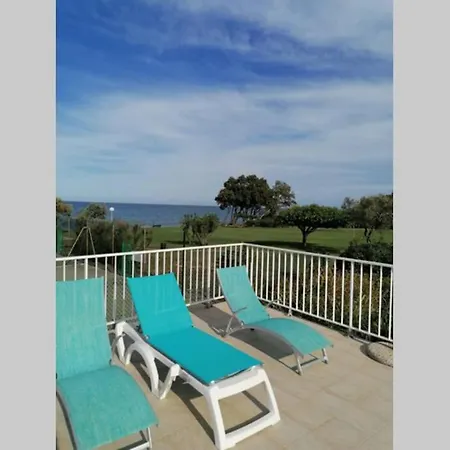Studio 4 personnes bord de mer avec piscine wifi-3