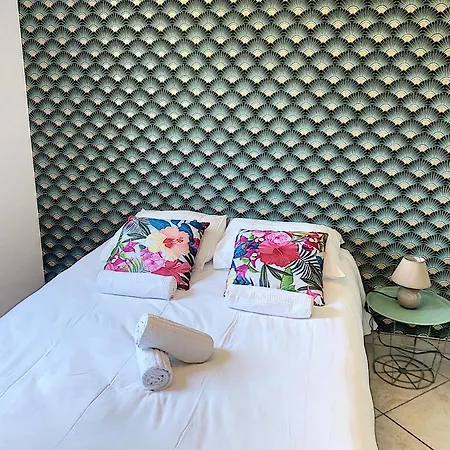 Grand Appartement Spacieux A 5 Min Du Centre Ville-3
