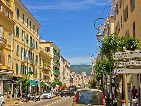 Centre Ville Ajaccio Tres Bel Appartement De Charme Tout Equipe-3