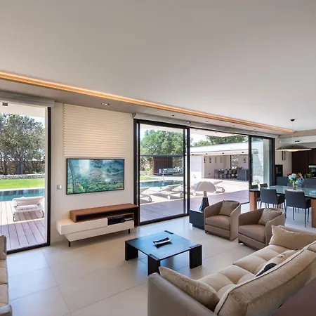 Maison D'Exception Dans Les Vignes A 5Mn A Pied De La Plage Bonifacio-3