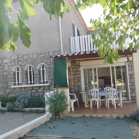 3 Bedroom Lovely Apartment In Calvi-3