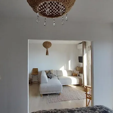 Un Balcon Sur La Mer-2