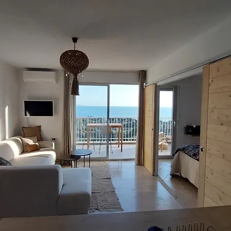 Un Balcon Sur La Mer-3