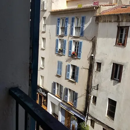 Ajaccio Centre Vieille Ville Imperiale Tt Confort Ttes Commodites 3 A 4 Pers Cathedrale A 300M Mer Port Marche Local Plages-2