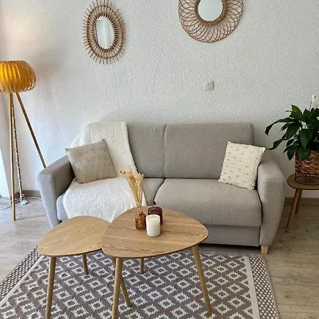 Joli Studio A 2 Minutes A Pied De La Plage-3