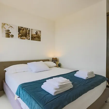 Villa Natalia Chambre De Hotes-2