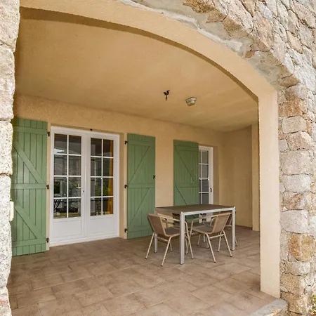 Awesome Apartment In Galeria With Wifi And 1 Bedrooms-3