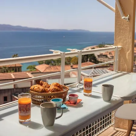 Confortable Et Cosy Splendide Vue Mer Coeur Ville-3