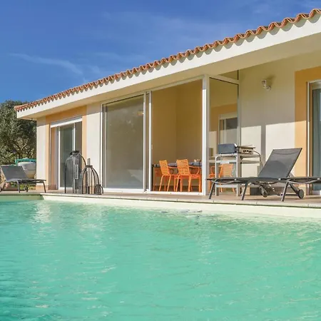 Nice Home In Bonifacio-2