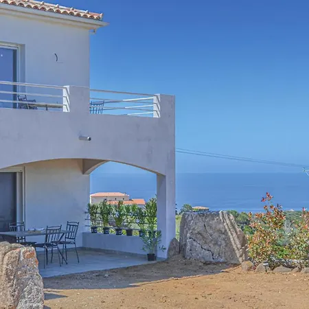 Stunning Apartment In Coti Chiavari-3
