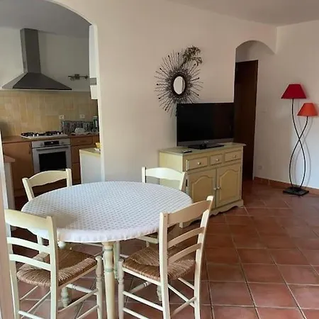 Appartement De Charme Idealement Situe-2
