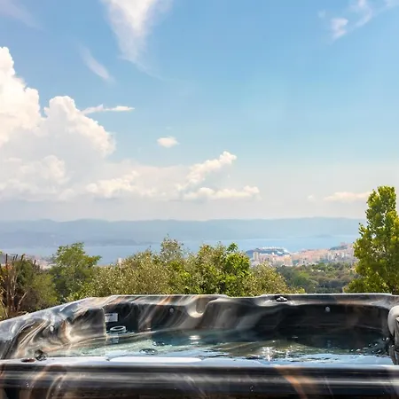 CASA LC chambre1 vue Mer Jacuzzi-3