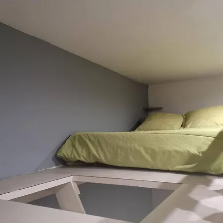 F1 37M² Hyper Centre Face Au Marche-2