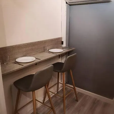 F1 37M² Hyper Centre Face Au Marche-3