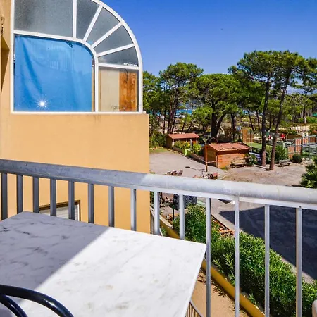 Stunning Apartment In Calvi With 2 Bedrooms And Wifi-3