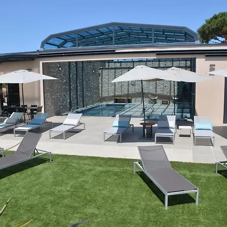 Domaine Villas Mandarine Private Pools & Spa-3