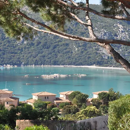 Hôtel Alivi Di Santa Giulia-3