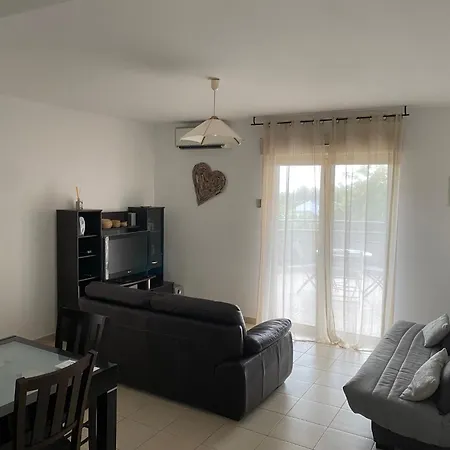 Superbe appartement avec parking privé, proche commerces et mer-3