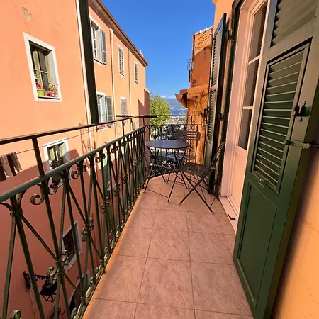 Appartement T2 Vieux Port D'Ajaccio-3