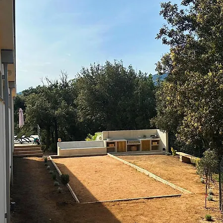 Villas de standing avec magnifique vue mer et piscines privées, Sagone-3