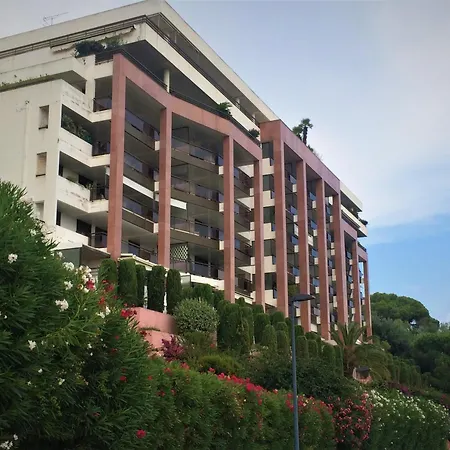 Grand T2 Standing Ajaccio Proche Centre Et Plages Vue Panoramique Parking Prive-3