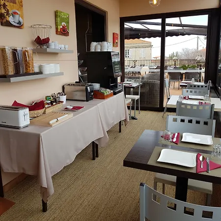Hotel&Restaurant le Saint Jean-2