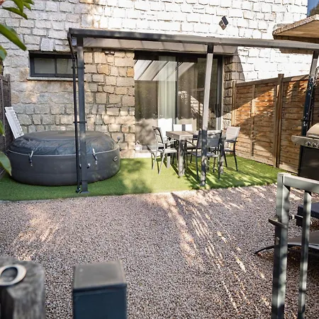 N10 Maison T2 Climatise Avec Jacuzzi Prive-3