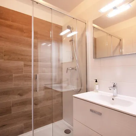 Appartements T2 Rue Conventionnel Chiappe, Quartier Citadelle Port-2