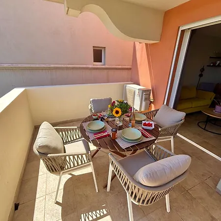 Appart Climatise / Terrasse A 2 Min De La Plage-2