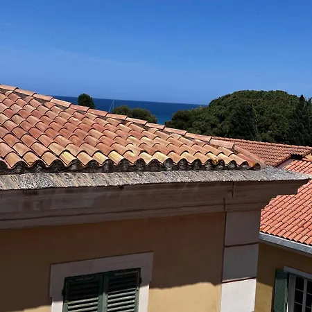 Monolocale centro L'Île Rousse a 100mt dalla spiaggia-2