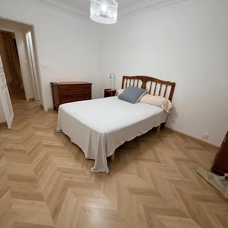 Appartement T4 Spacieux 100M2 Climatise-3