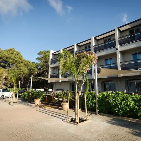 Hotel L'Amiral-2
