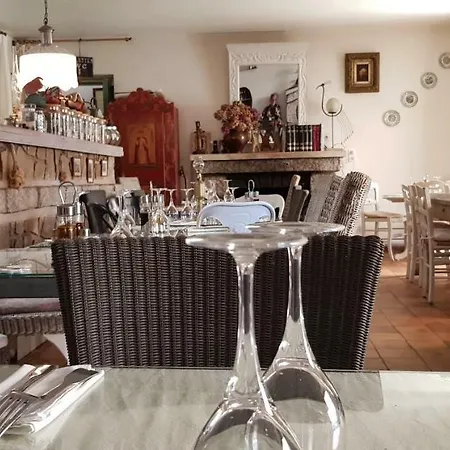 Hôtel Restaurant L'Aiglon-3