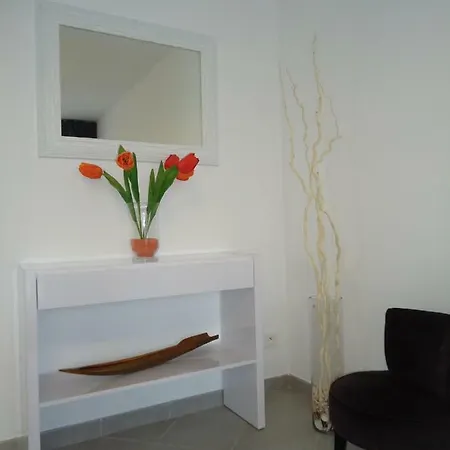 Flat-3