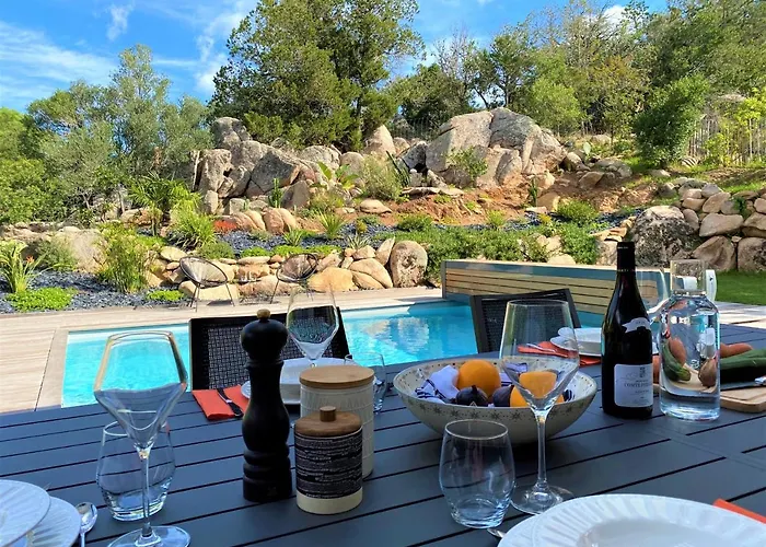 Pet friendly Villa Coconing A 7Min Des Plages - Piscine Chauffee - Clim - Bbq - Parking Privatif - Fibre Porto-Vecchio 