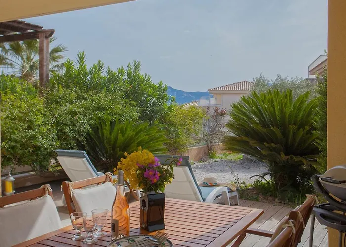 Casa Linda Au Calme Avec Jardin A 900 M Plage Port Et Centre De Calvi
