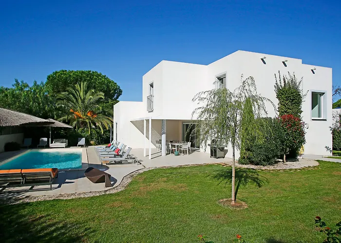 Calvi (Corsica) Beach Vacation Rentals