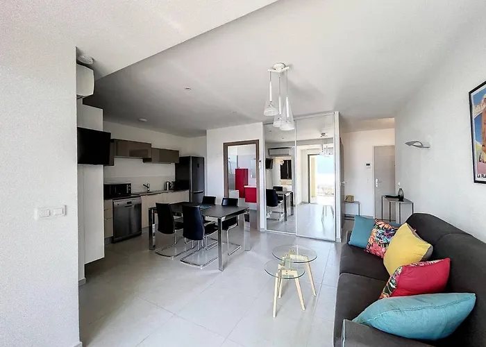 Appartement T2 Avec Vue Sur Mer Et Citadelle, Parking Prive, Calvi - Fr-1-719-5 che accetta animali