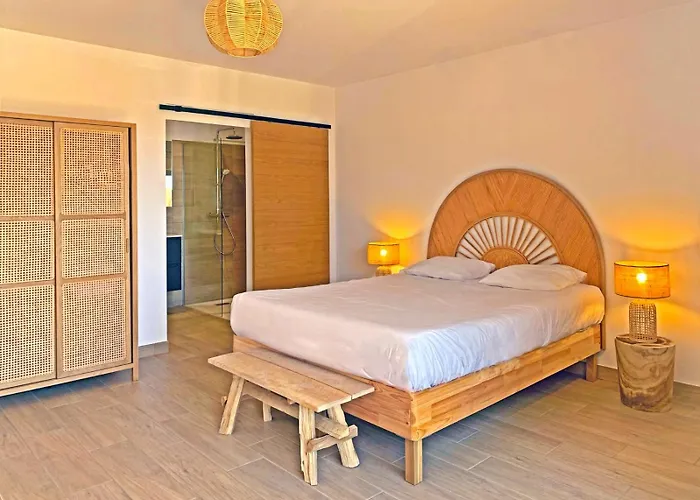 Bonifacio (Corsica) Dog Friendly Hotels