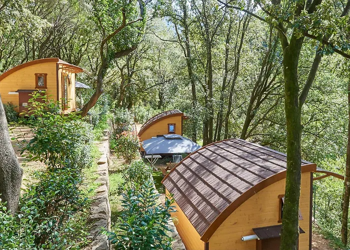 Acampamentos em Córsega