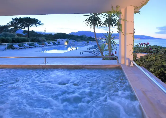 Hôtel Pineto Biguglia 