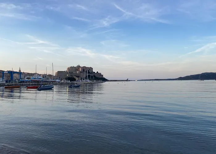 Boutique Corse Calvi appt coté Mer