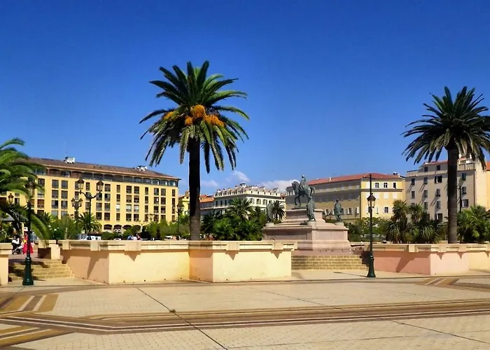 Studio Loft Avec Terrasse Centre Historique Ajaccio 